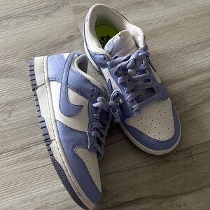 Nike Lavender and White Athletic Shoes